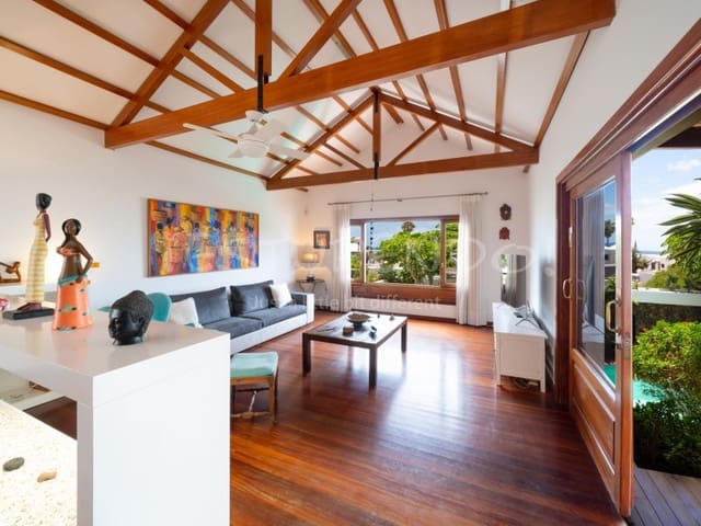 5 soverom Villa til salgs i Arrecife - € 1 190 000 (Ref: 9888735)