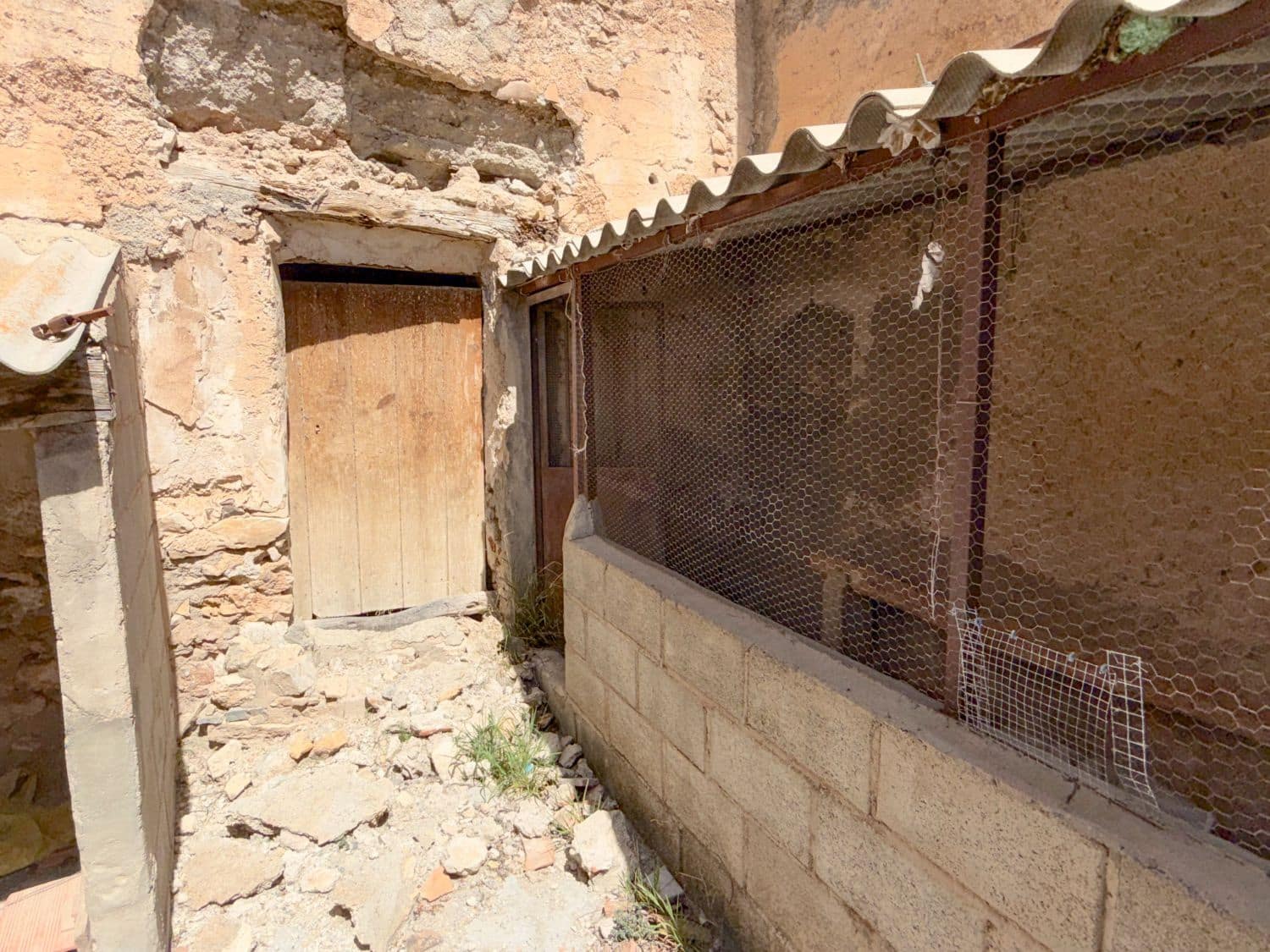 Casa de 6 habitaciones en Oria en venta con garaje - 143.000 € (Ref: 10133131)