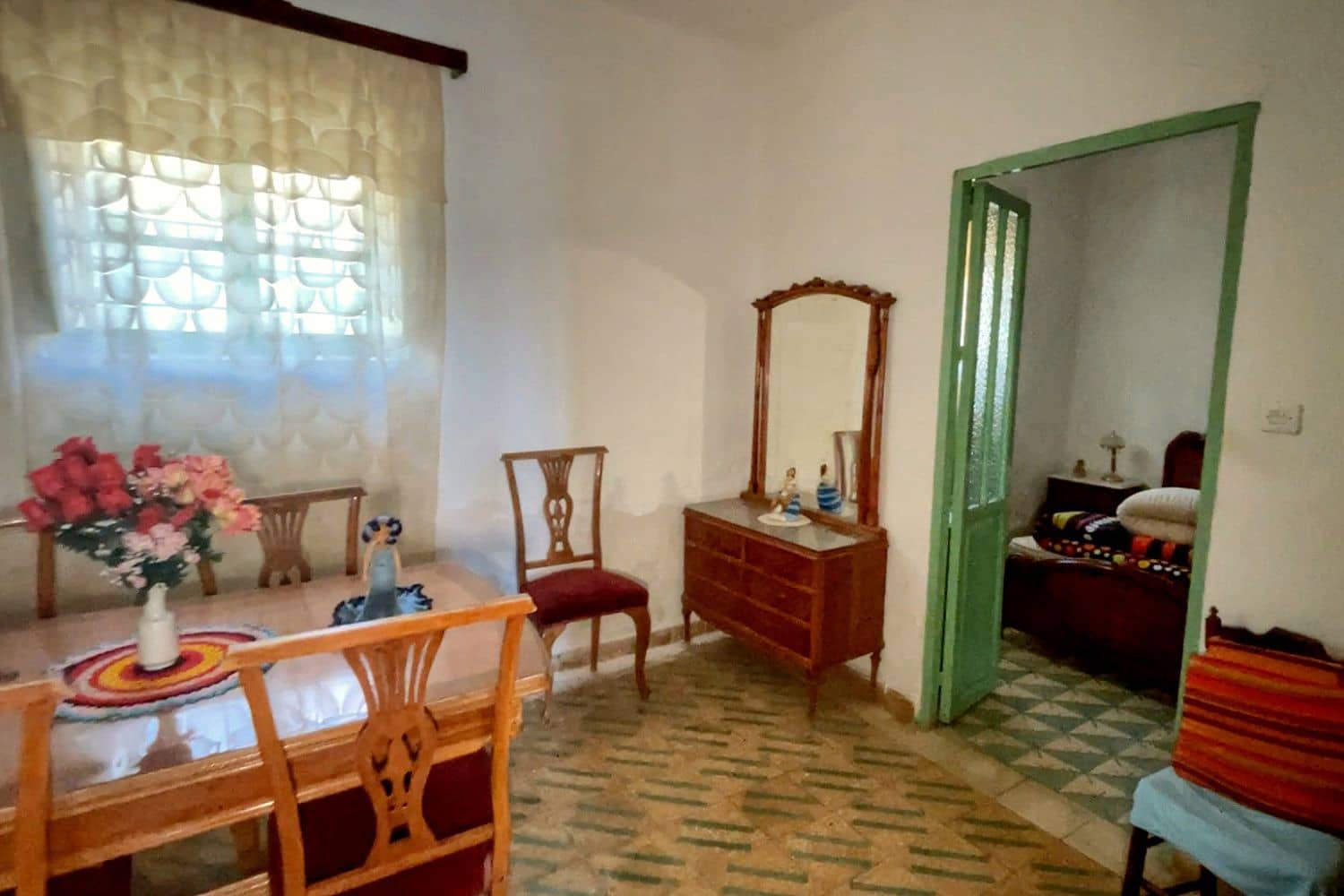 4 slaapkamer Huis te koop in Oria met garage - € 75.000 (Ref: 10133138)