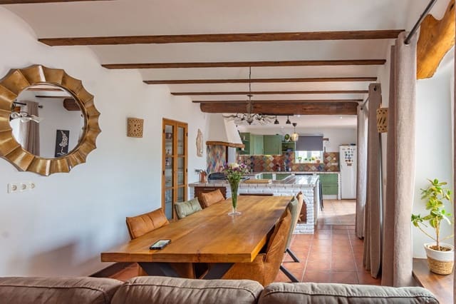 8 slaapkamer Finca/Landhuis te koop in Arroyo Medina, Oria met garage - € 495.000 (Ref: 10153317)