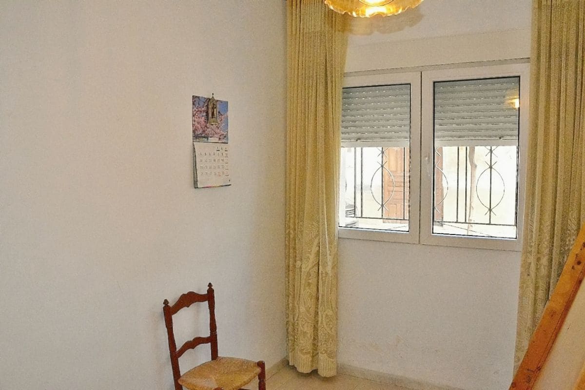 4 slaapkamer Huis te koop in Cantoria - € 85.000 (Ref: 6354308)