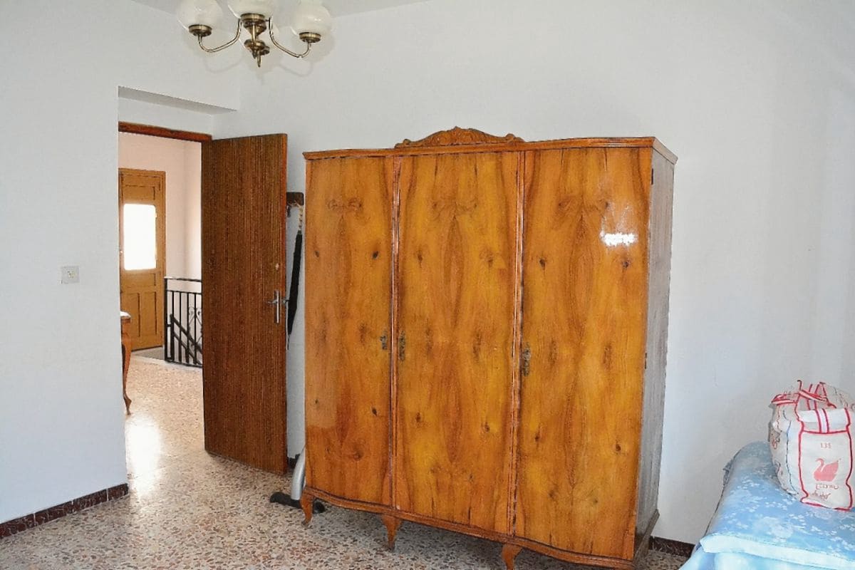 4 slaapkamer Huis te koop in Cantoria - € 85.000 (Ref: 6354308)