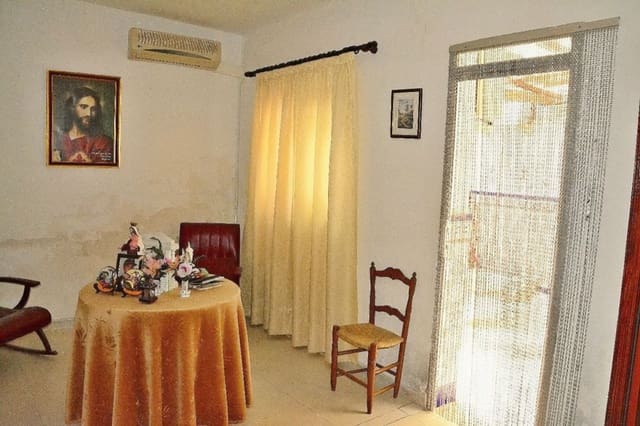 4 slaapkamer Huis te koop in Cantoria - € 85.000 (Ref: 6354308)