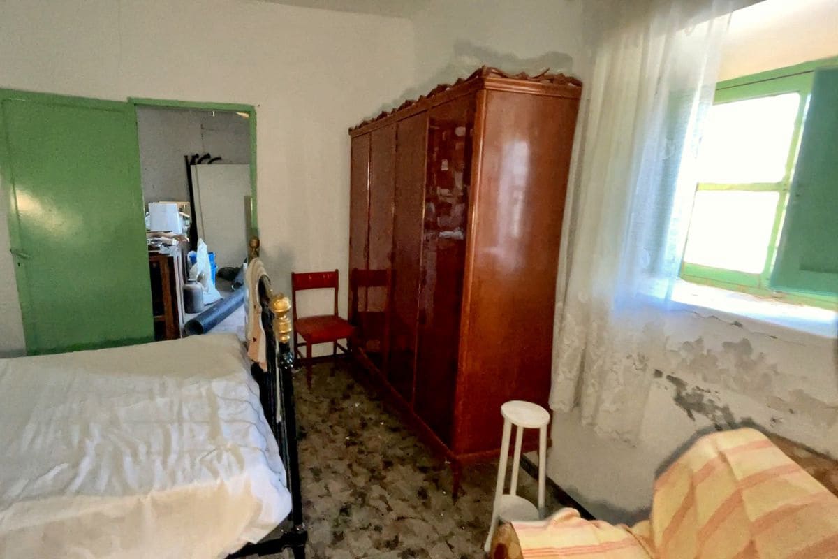 4 sovrum Hus till salu i Oria - 75 000 € (Ref: 6497159)