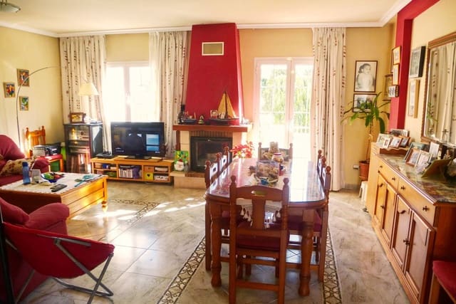 5 bedroom Apartment for sale in Mojácar with garage - € 368,000 (Ref: 7261081)