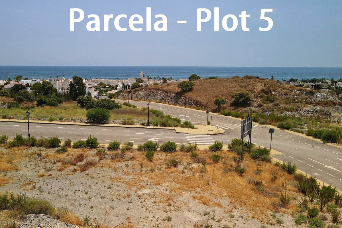 Grunde uden byggetilladelser til salg i Mojacar - € 160.000 (Ref: 7292687)