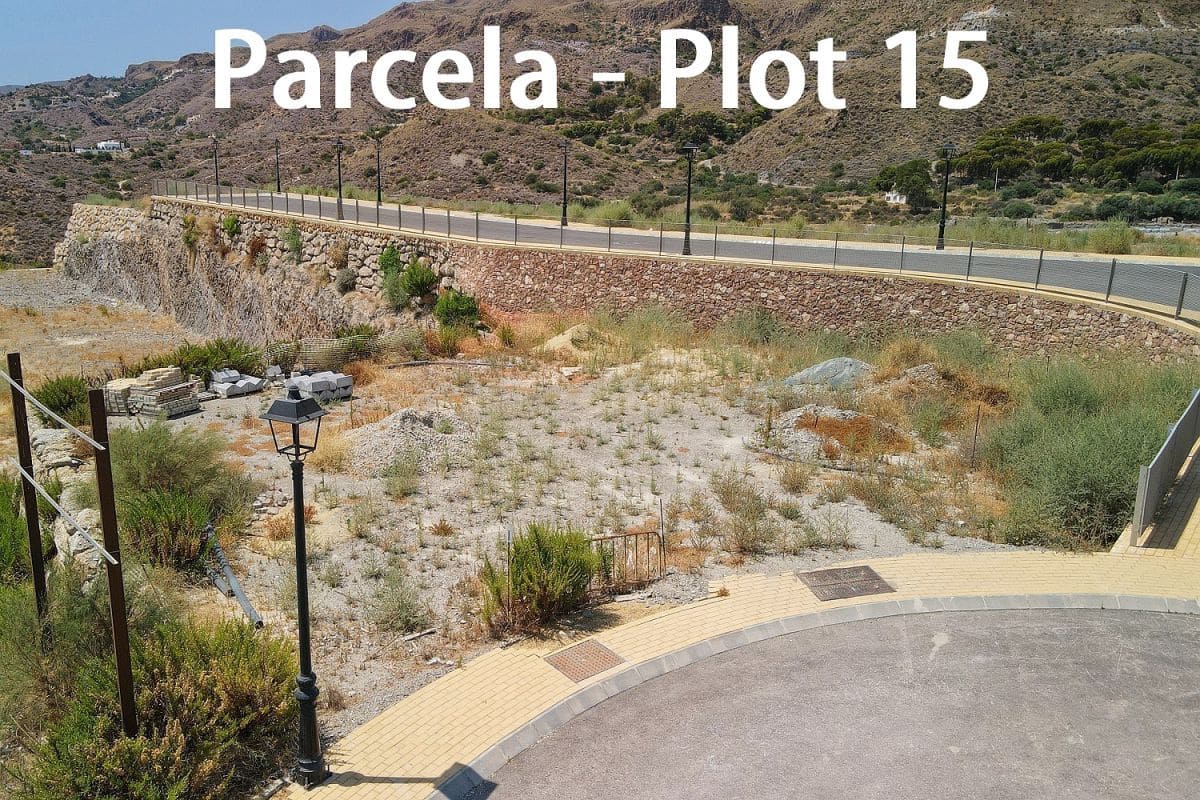 Grunde uden byggetilladelser til salg i Mojacar - € 160.000 (Ref: 7292687)