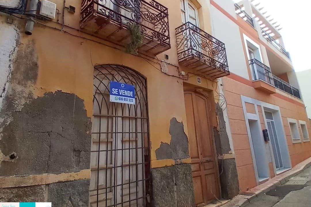 Townhouse for sale in Vera - € 75,000 (Ref: 8422990)