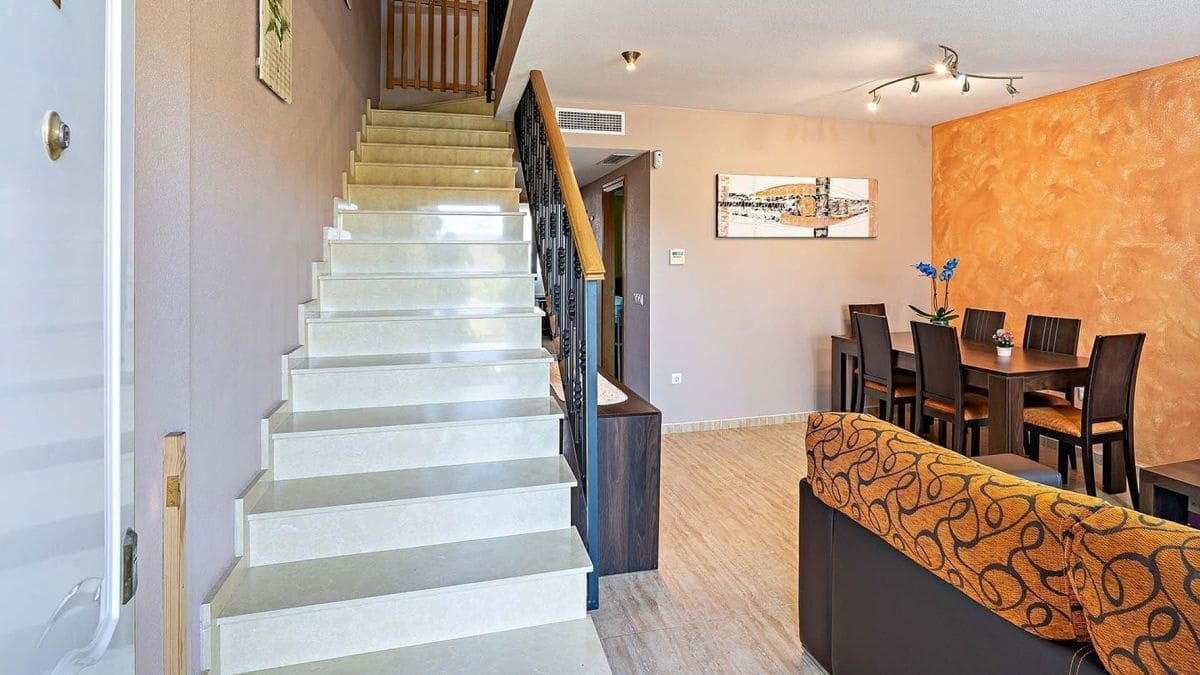 4 sypialnia Dom na sprzedaż w Cuevas del Almanzora z garażem - 195 000 € (Ref: 8511450)