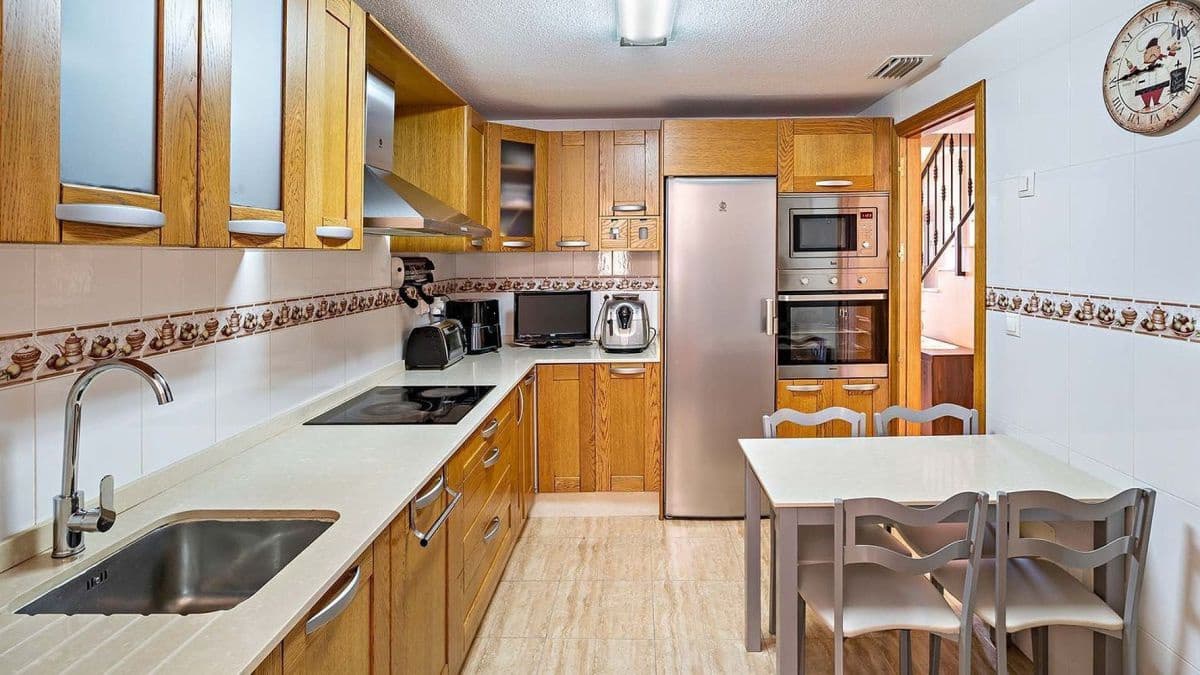 4 sypialnia Dom na sprzedaż w Cuevas del Almanzora z garażem - 195 000 € (Ref: 8511450)