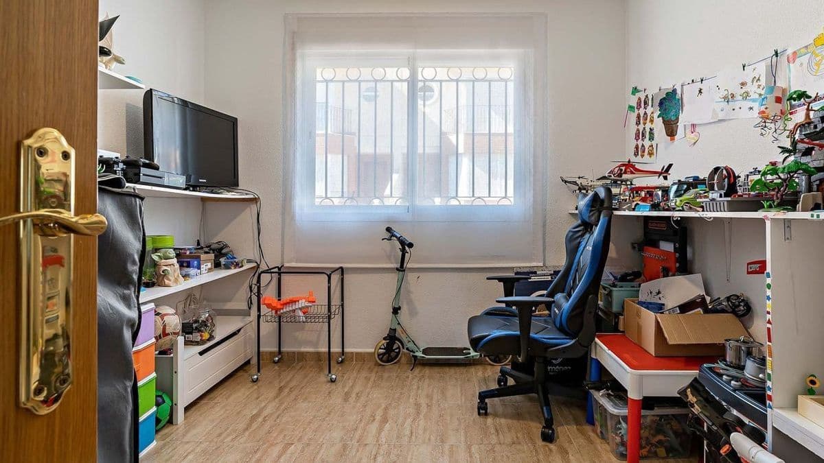 4 sypialnia Dom na sprzedaż w Cuevas del Almanzora z garażem - 195 000 € (Ref: 8511450)