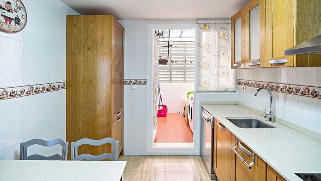 4 slaapkamer Huis te koop in Cuevas del Almanzora met garage - € 195.000 (Ref: 8511450)