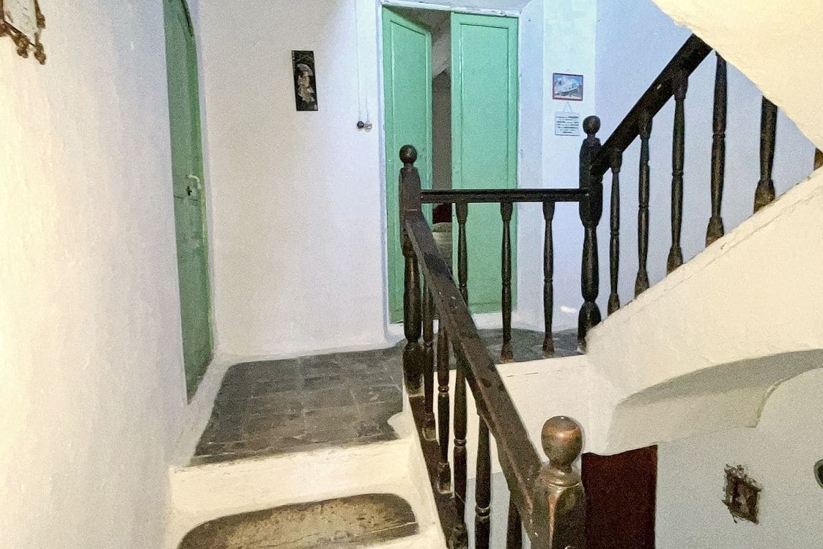 8 soveværelse Byhus til salg i Albanchez - € 149.000 (Ref: 8717018)