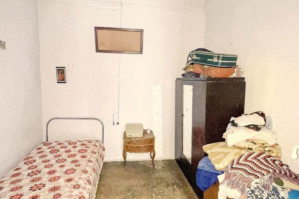 8 soveværelse Byhus til salg i Albanchez - € 149.000 (Ref: 8717018)