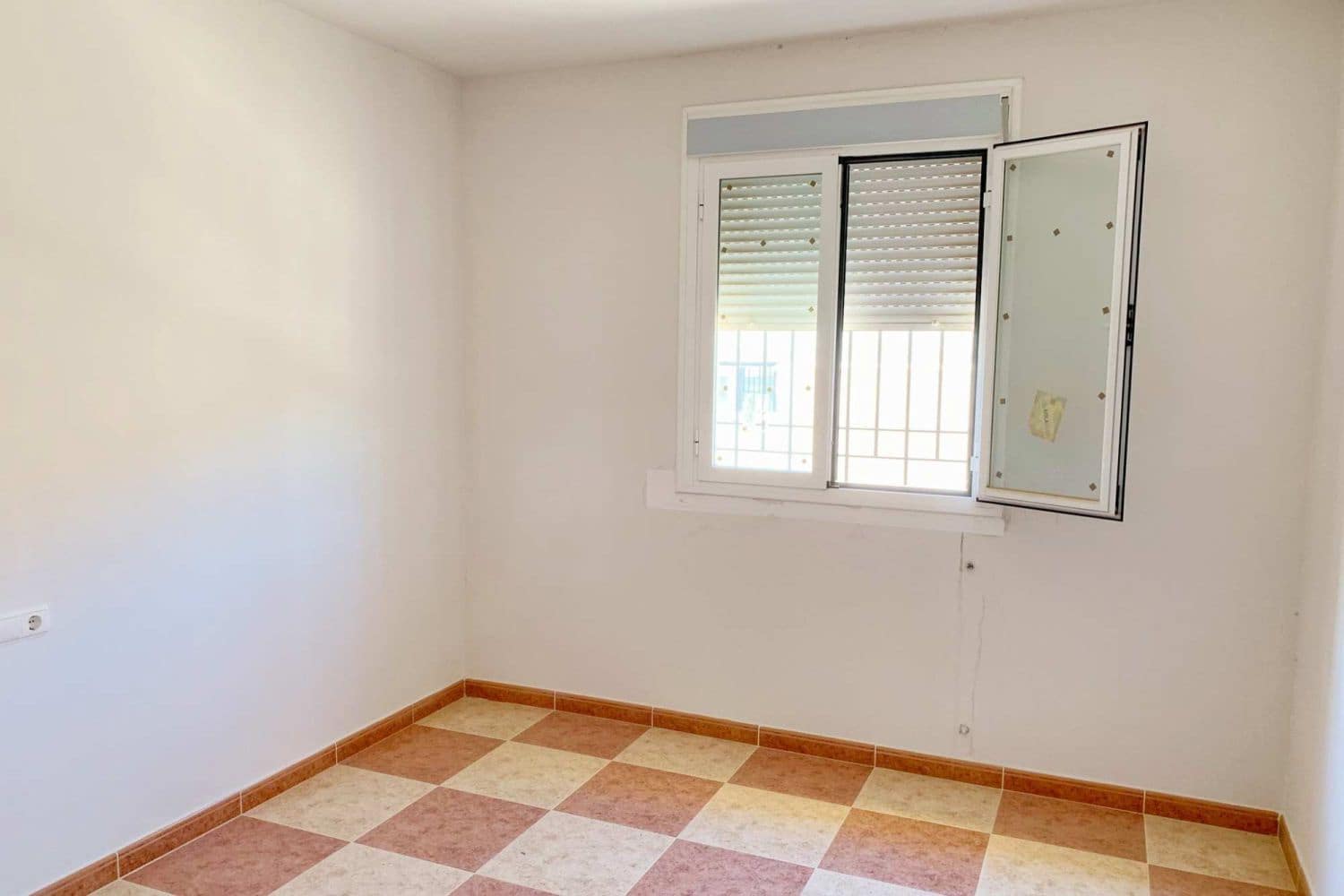 4 soveværelse Villa til salg i Oria med garage - € 176.000 (Ref: 8942085)