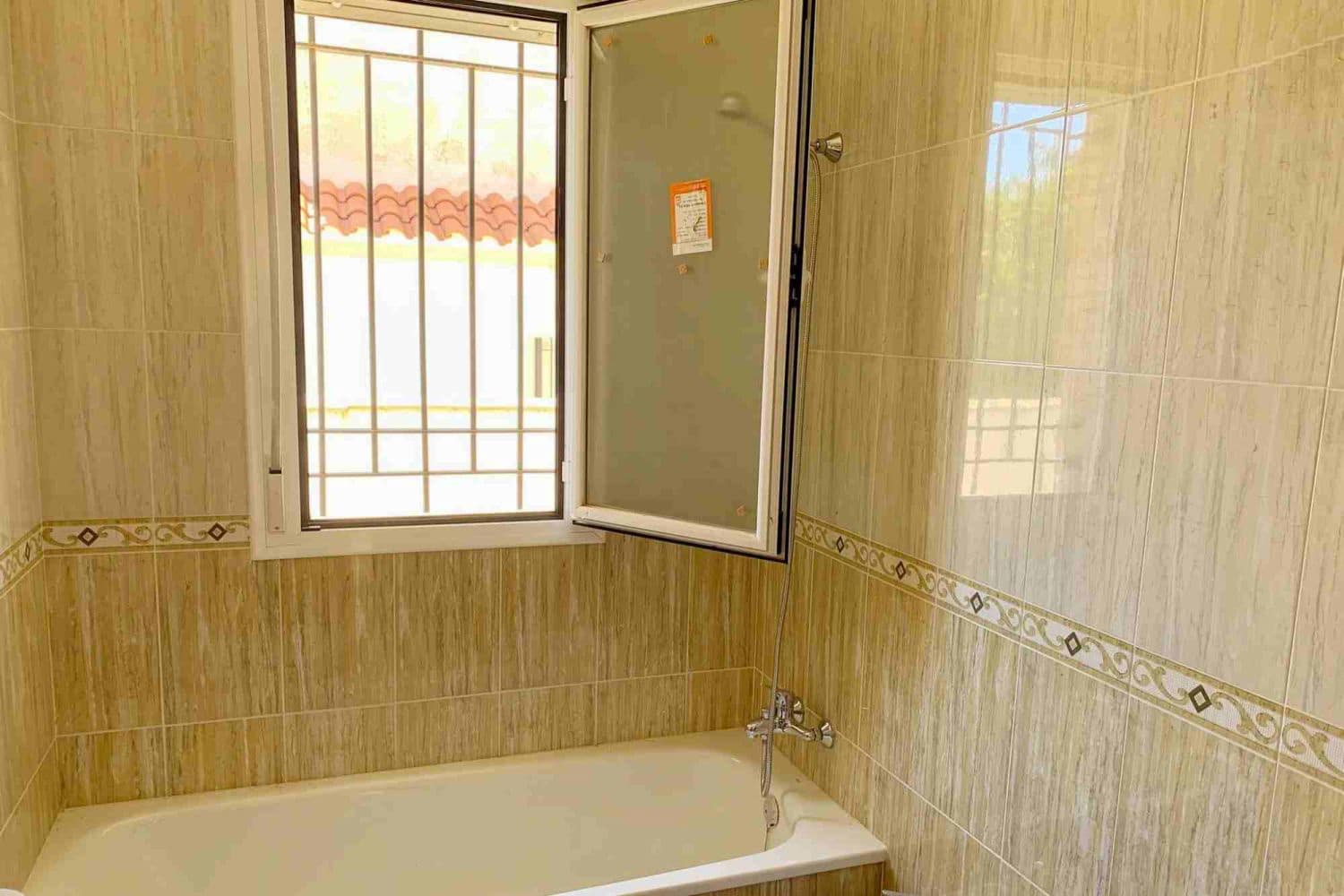 4 soveværelse Villa til salg i Oria med garage - € 176.000 (Ref: 8942085)