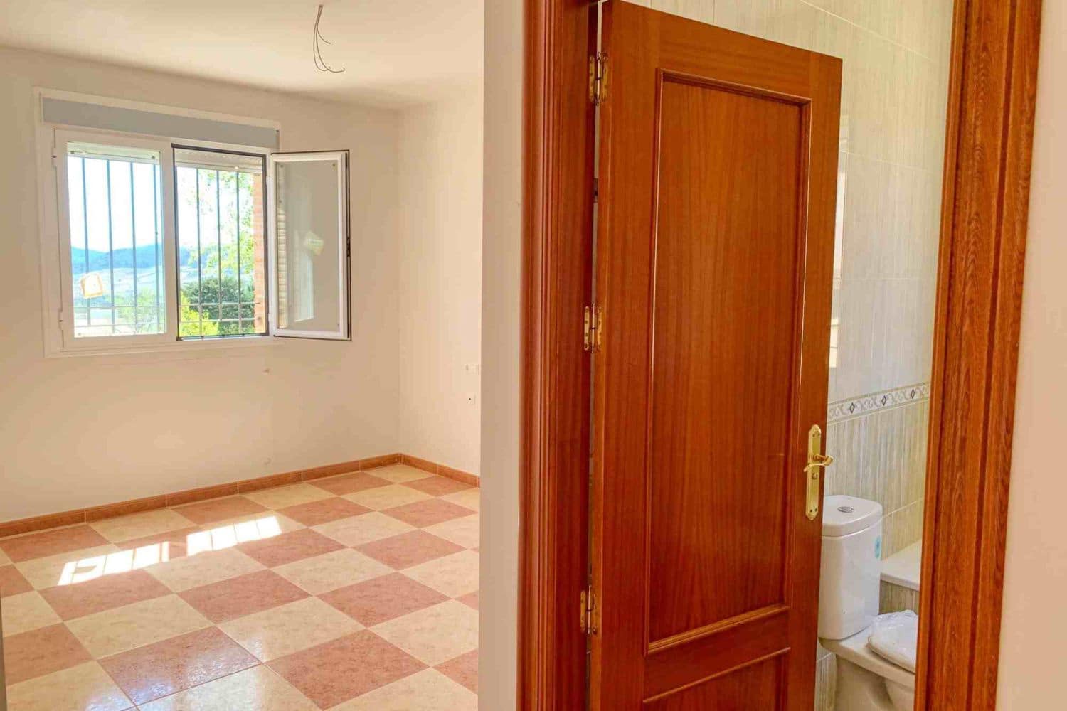 4 soveværelse Villa til salg i Oria med garage - € 176.000 (Ref: 8942085)