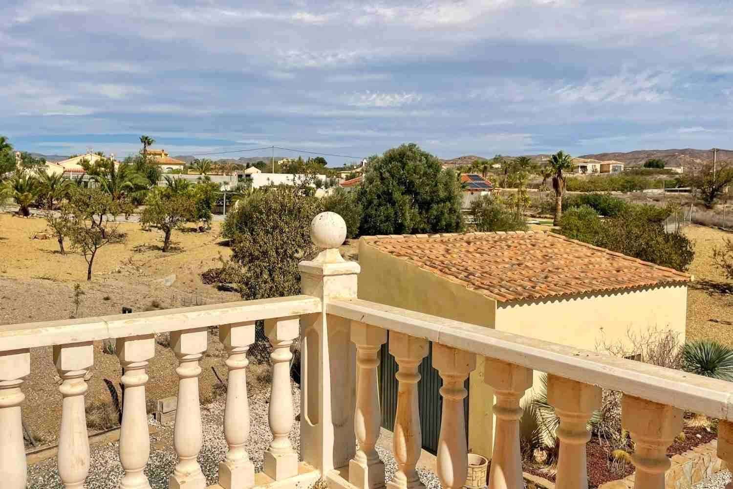 3 makuuhuone Huvila myytävänä paikassa Albox mukana 
autotalli - 234 000 € (Ref: 8960375)