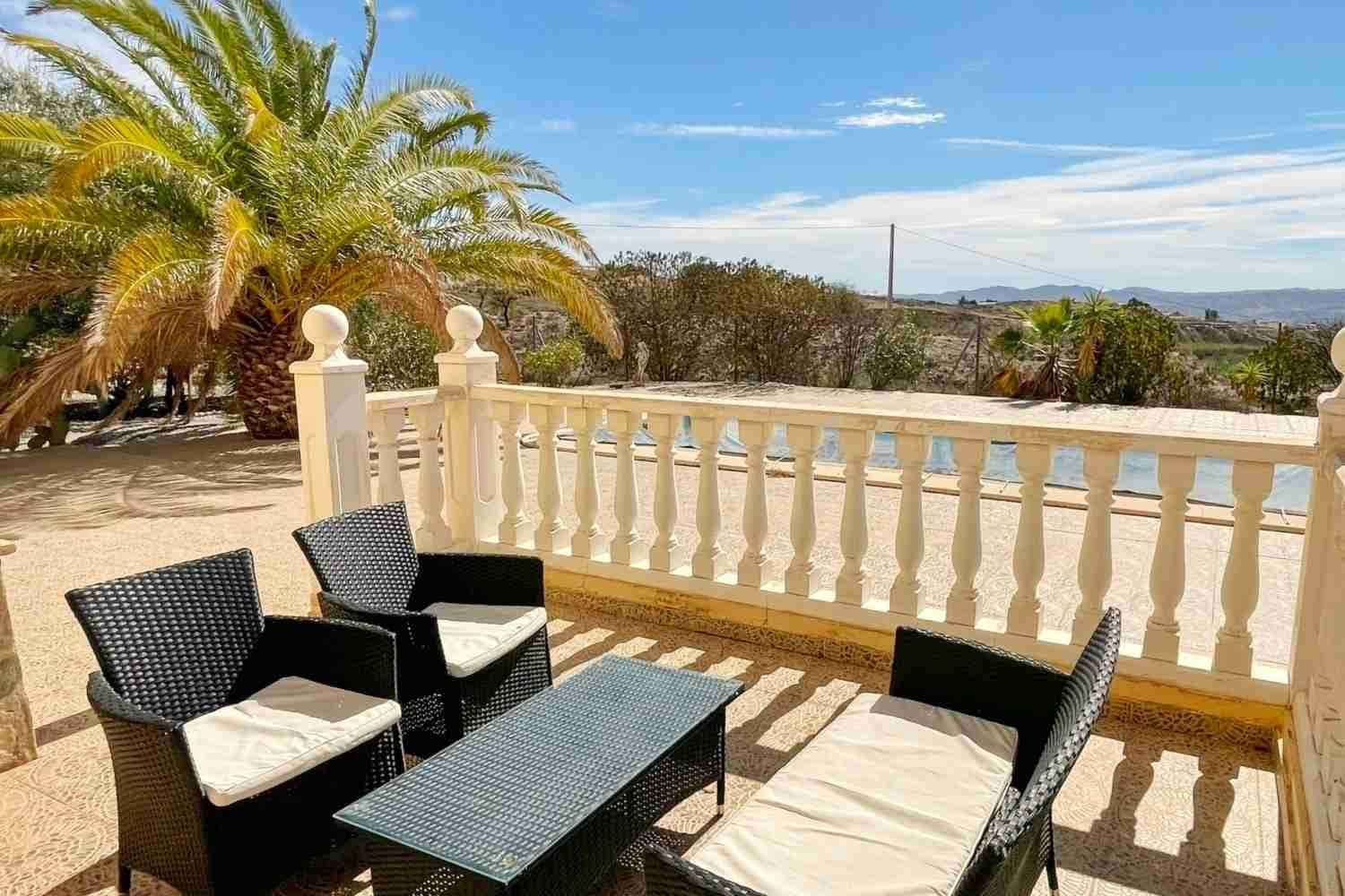 3 makuuhuone Huvila myytävänä paikassa Albox mukana 
autotalli - 234 000 € (Ref: 8960375)