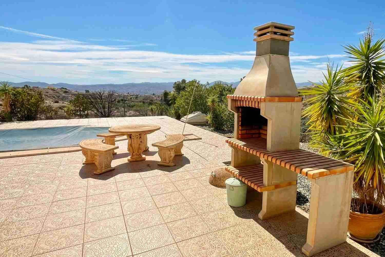 3 makuuhuone Huvila myytävänä paikassa Albox mukana 
autotalli - 234 000 € (Ref: 8960375)