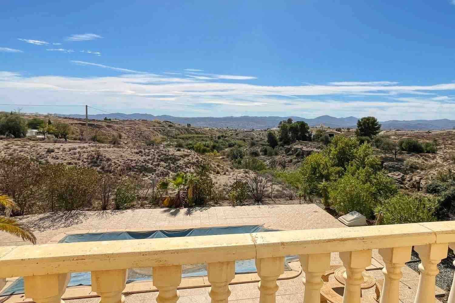 3 makuuhuone Huvila myytävänä paikassa Albox mukana 
autotalli - 234 000 € (Ref: 8960375)