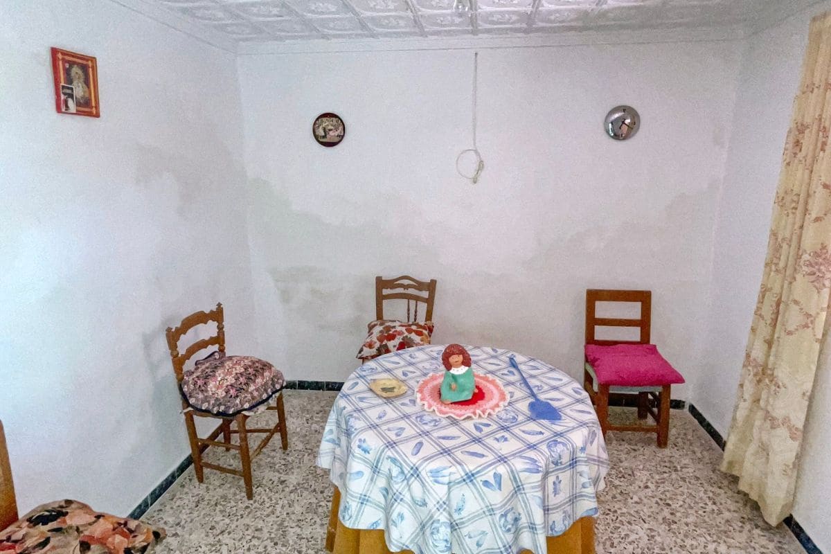 5 soveværelse Byhus til salg i Albox - € 75.000 (Ref: 9126999)