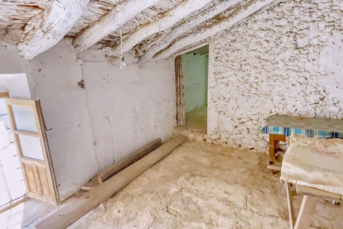 5 soveværelse Byhus til salg i Albox - € 75.000 (Ref: 9126999)