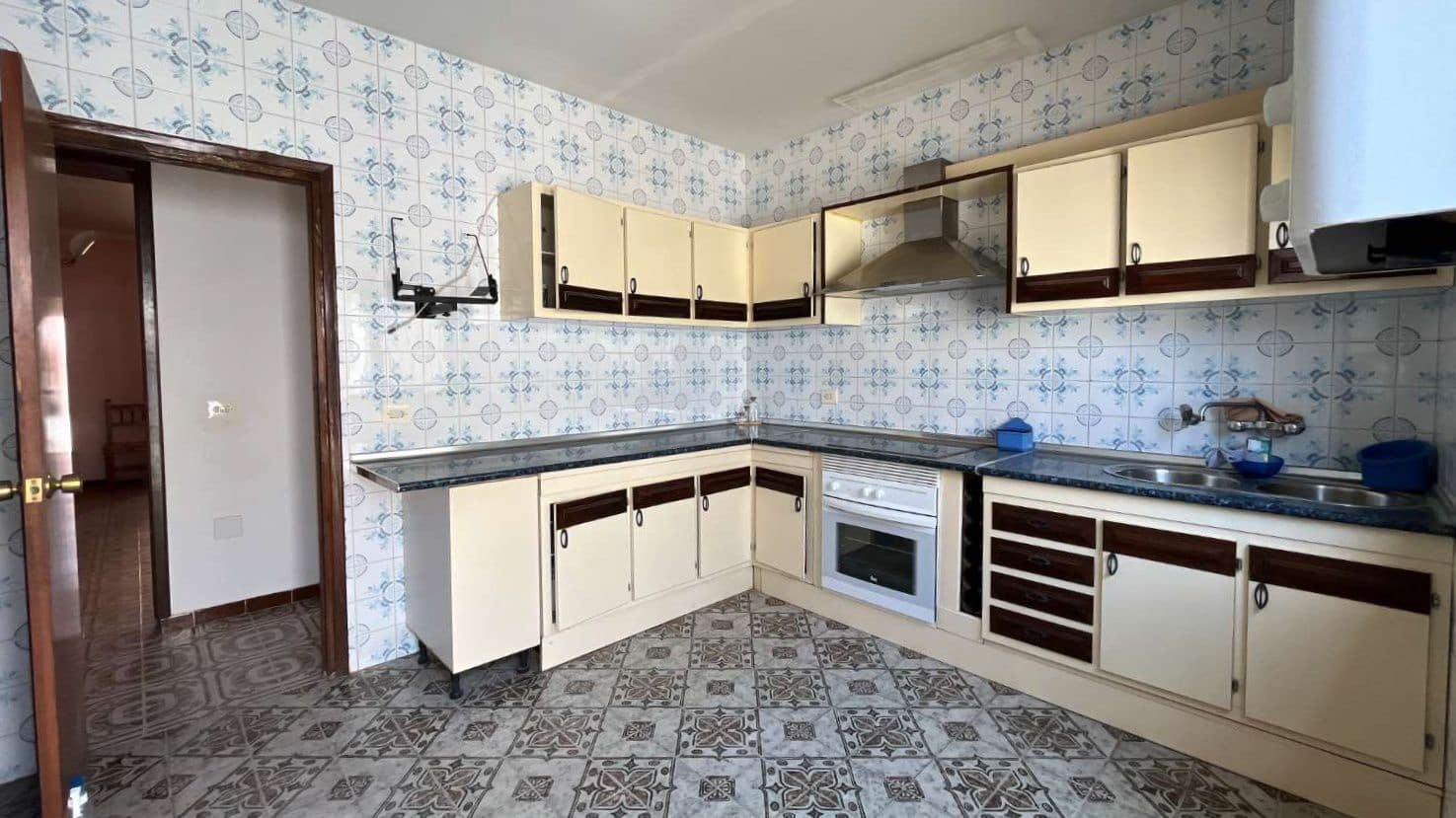 5 soveværelse Byhus til salg i Cuevas del Almanzora - € 113.000 (Ref: 9170043)