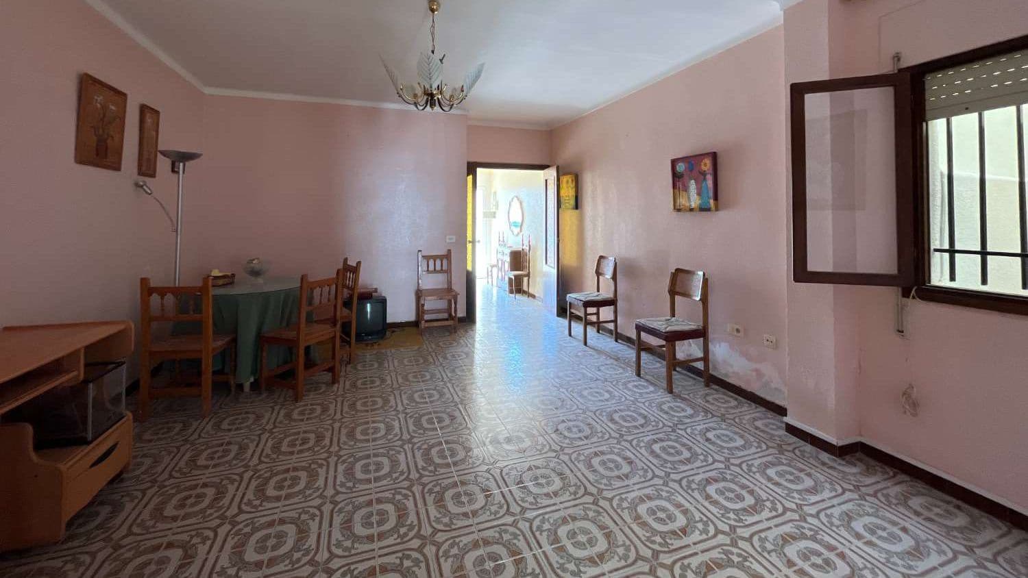 5 soveværelse Byhus til salg i Cuevas del Almanzora - € 113.000 (Ref: 9170043)