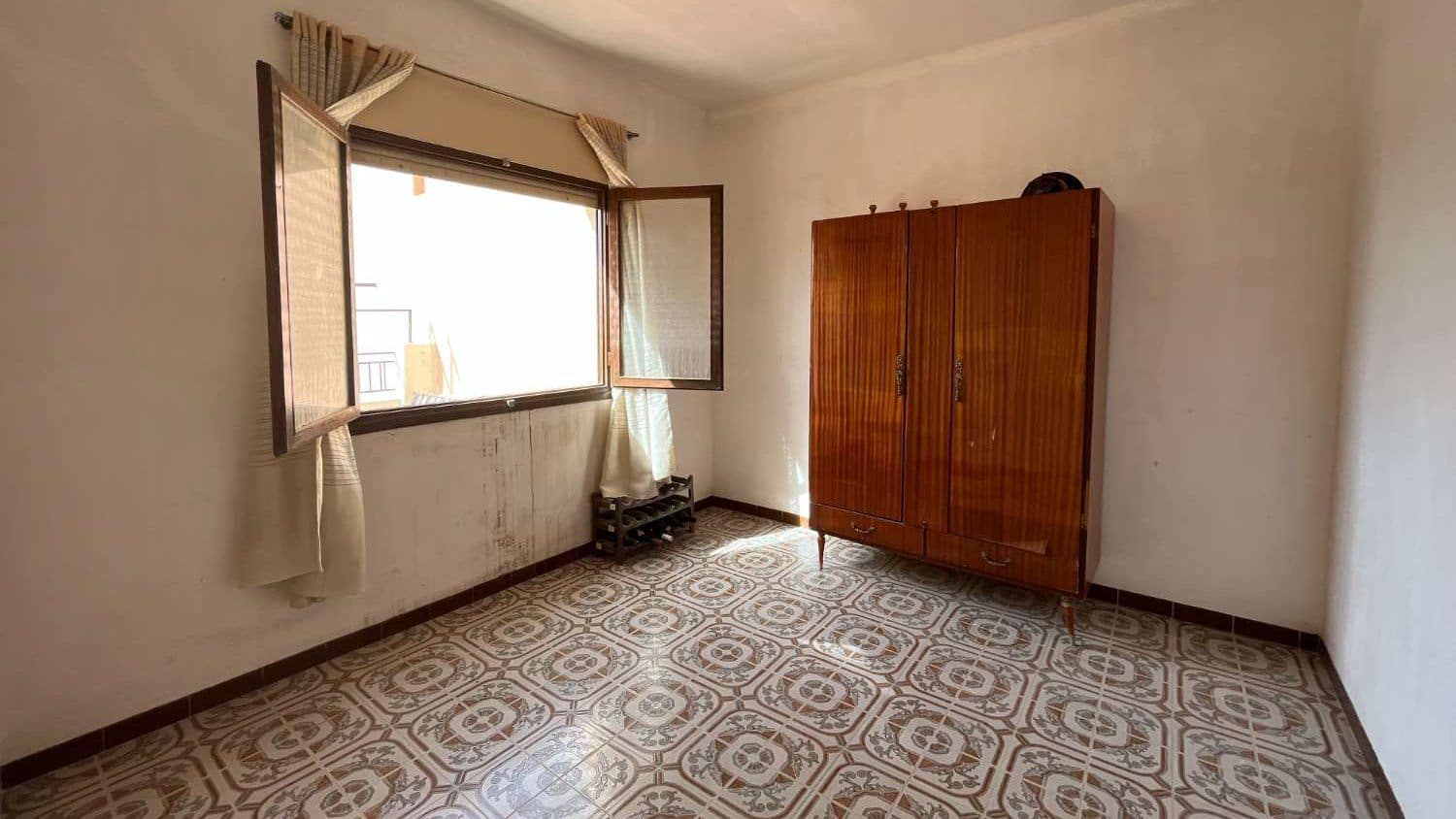 5 soveværelse Byhus til salg i Cuevas del Almanzora - € 113.000 (Ref: 9170043)