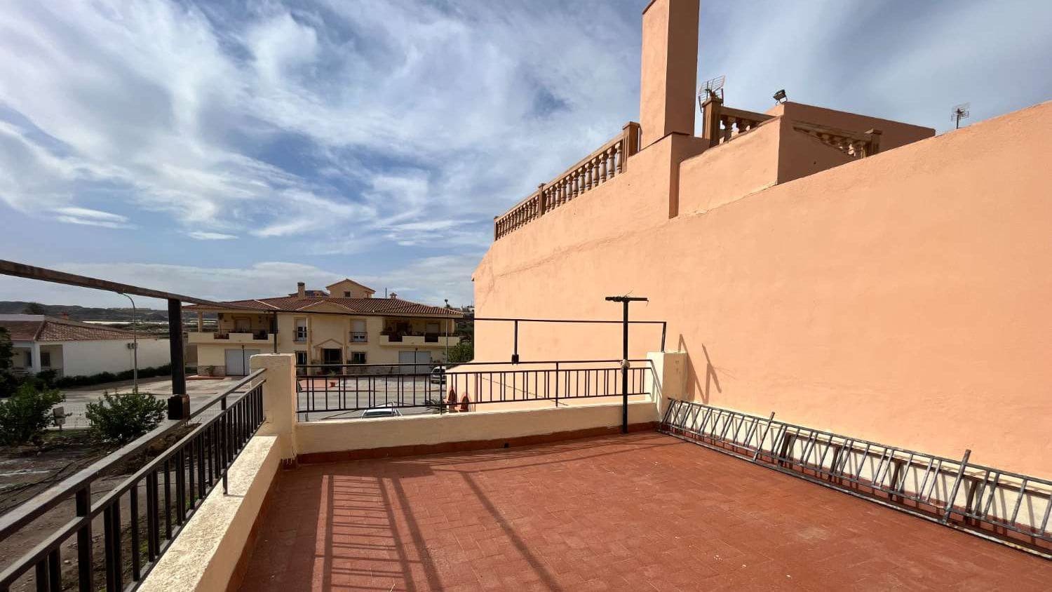 5 soveværelse Byhus til salg i Cuevas del Almanzora - € 113.000 (Ref: 9170043)