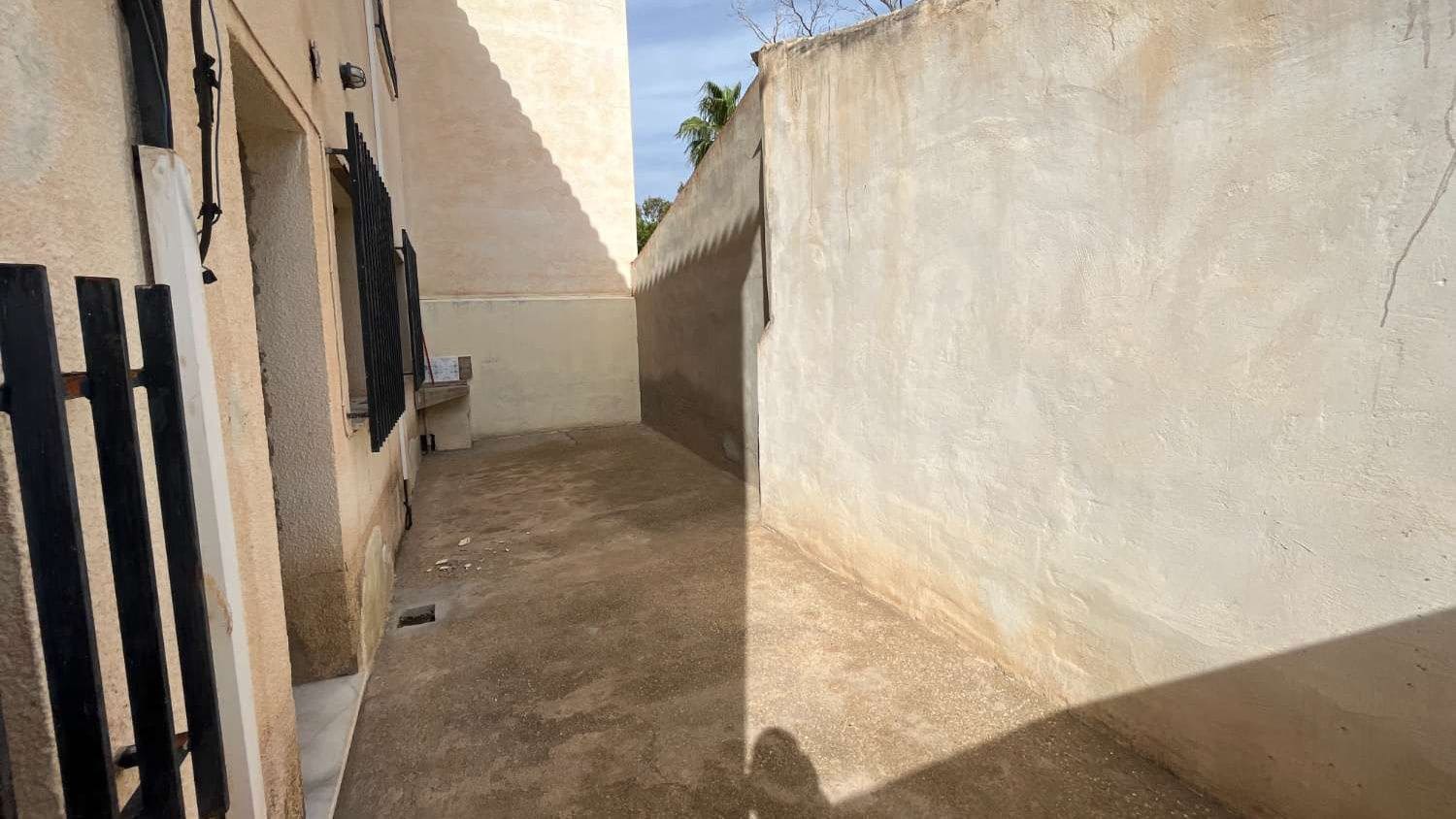 5 soveværelse Byhus til salg i Cuevas del Almanzora - € 113.000 (Ref: 9170043)