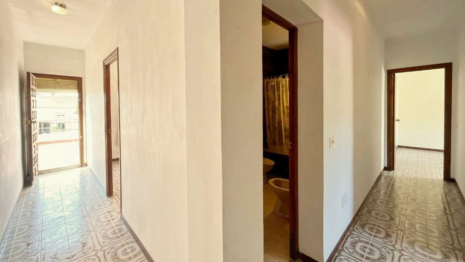 5 soveværelse Byhus til salg i Cuevas del Almanzora - € 113.000 (Ref: 9604661)