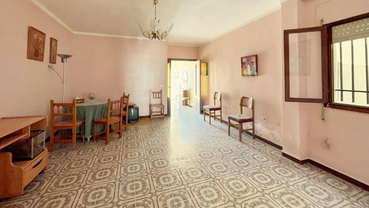 5 soveværelse Byhus til salg i Cuevas del Almanzora - € 113.000 (Ref: 9604661)