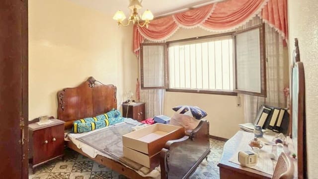 5 soveværelse Byhus til salg i Cuevas del Almanzora - € 113.000 (Ref: 9604661)