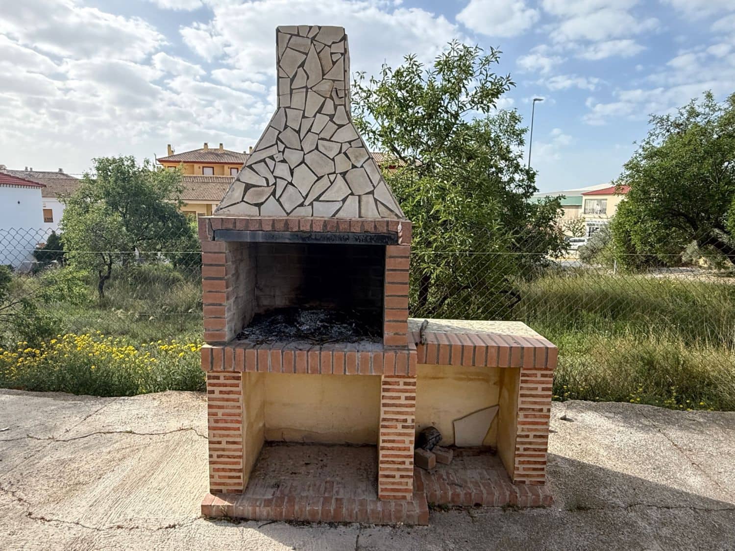 2 bedroom Villa for sale in Oria - € 125,000 (Ref: 9830852)