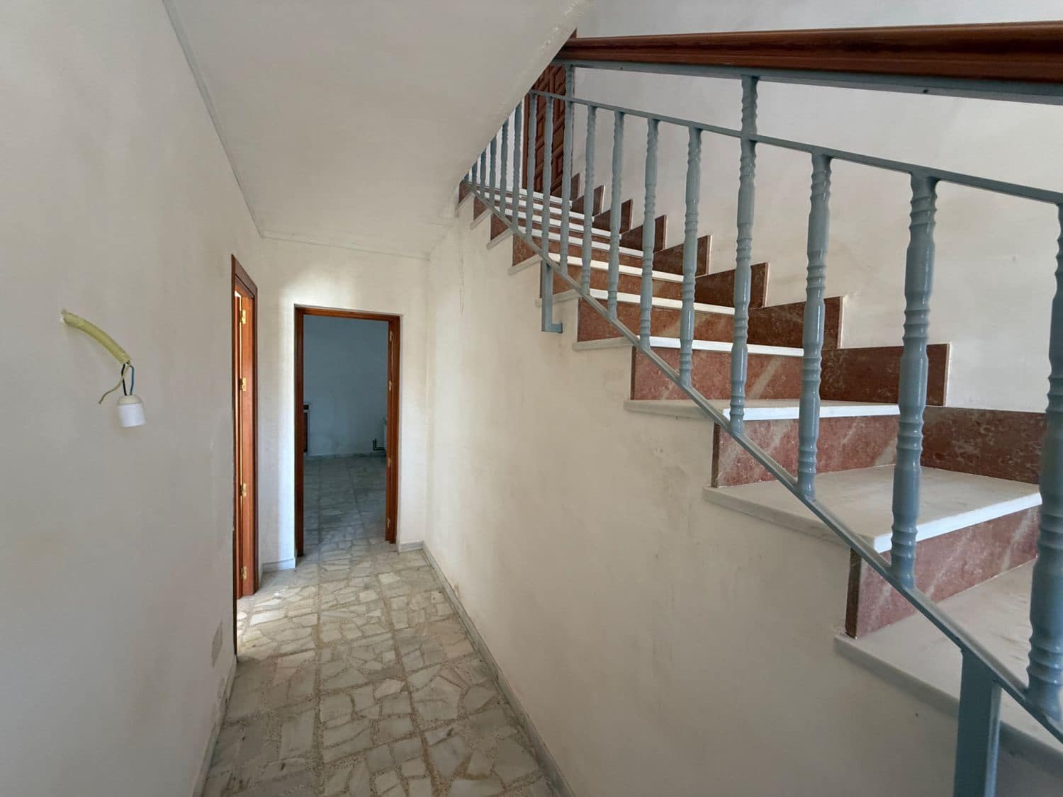 4 sovrum Hus till salu i Oria med garage - 163 000 € (Ref: 9830853)