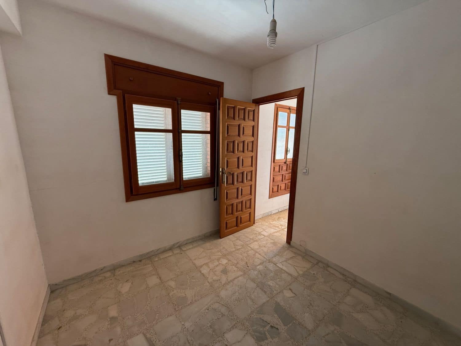 4 sovrum Hus till salu i Oria med garage - 163 000 € (Ref: 9830853)