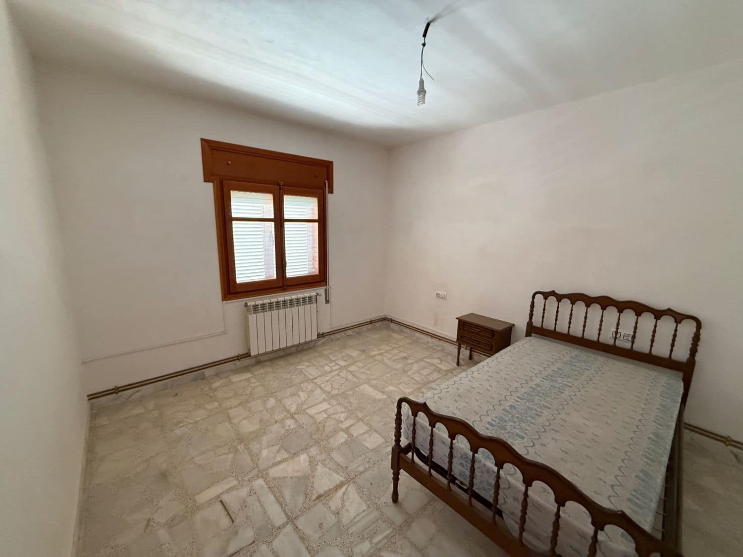 4 sovrum Hus till salu i Oria med garage - 163 000 € (Ref: 9830853)