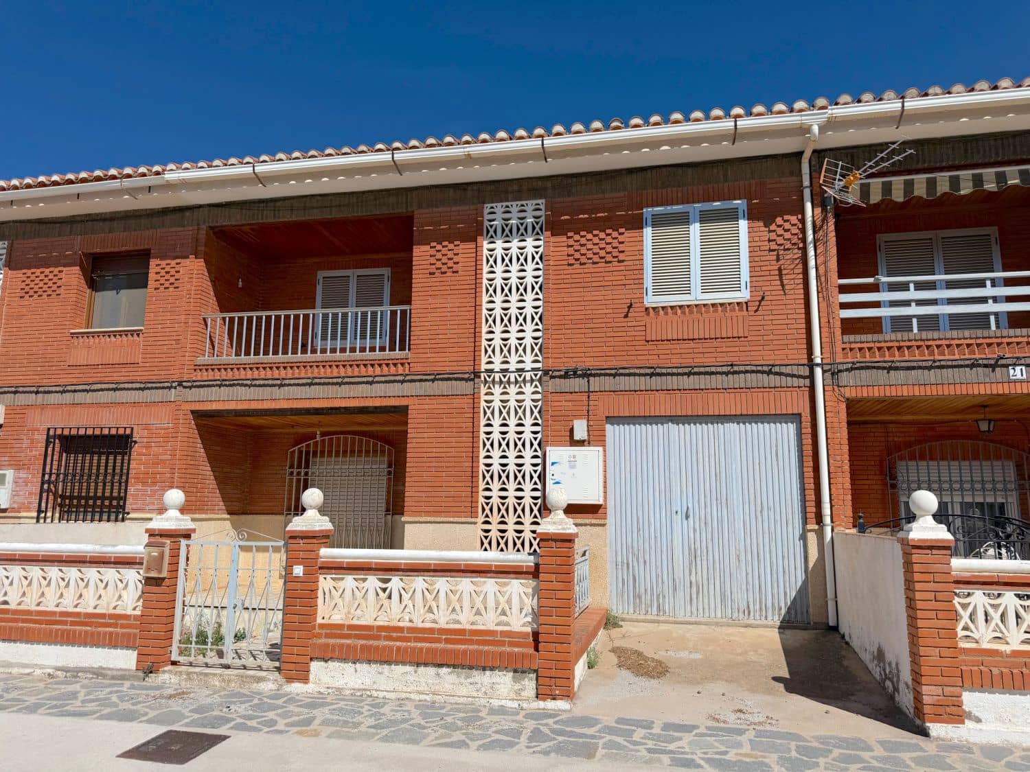 4 sovrum Hus till salu i Oria med garage - 163 000 € (Ref: 9830853)