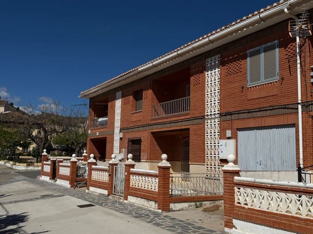 4 sovrum Hus till salu i Oria med garage - 163 000 € (Ref: 9830853)