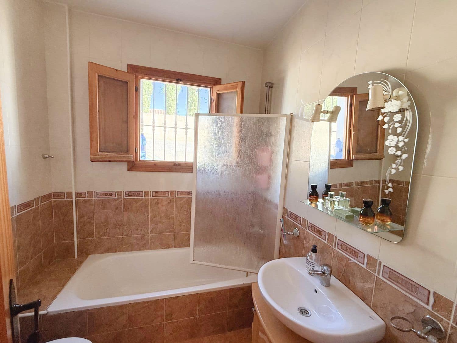 4 bedroom Villa for sale in Arboleas - € 210,000 (Ref: 9893799)