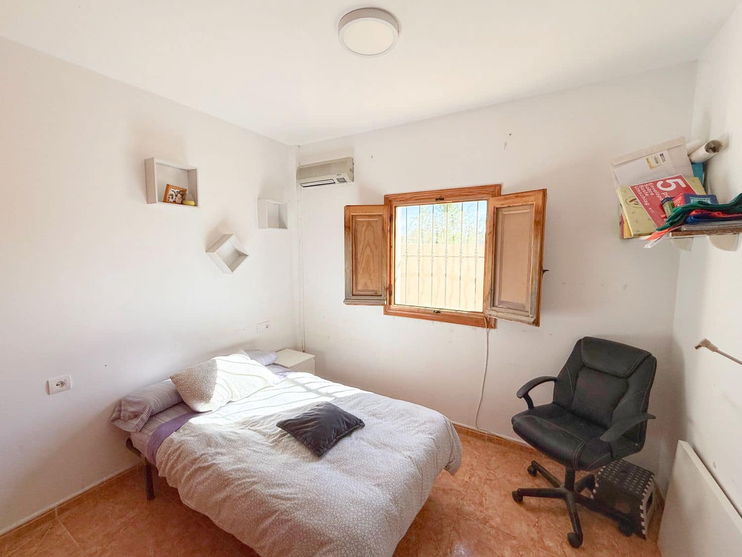 4 bedroom Villa for sale in Arboleas - € 210,000 (Ref: 9893799)