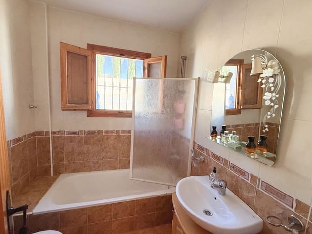 4 quarto Moradia para venda em Arboleas - 210 000 € (Ref: 9893799)