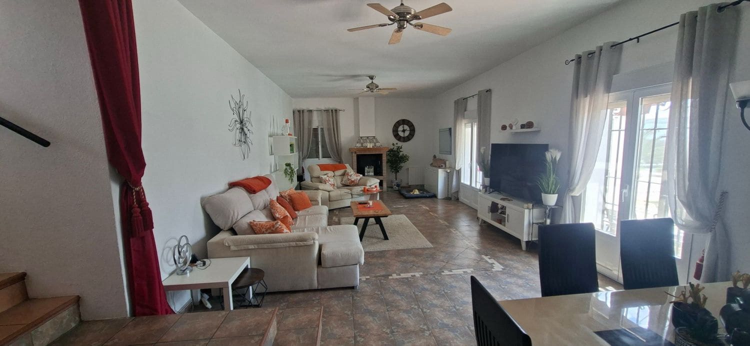 4 bedroom Finca/Country House for sale in Velez-Rubio with pool garage - € 349,000 (Ref: 9937582)