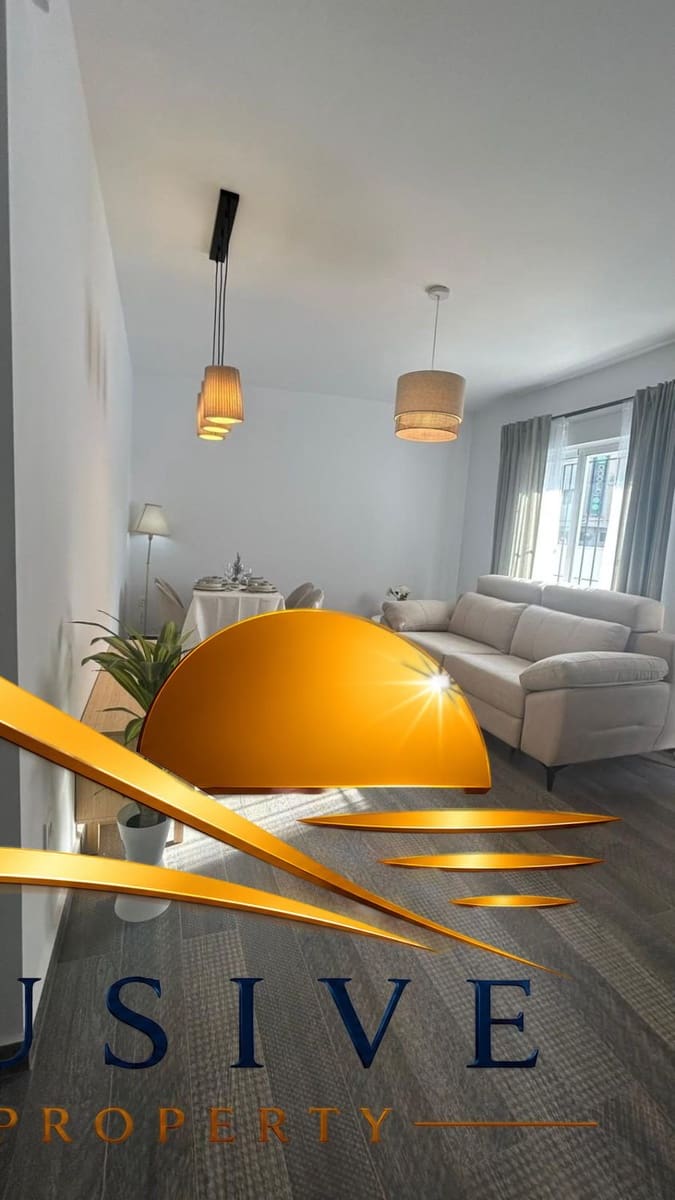 Chalet de 3 habitaciones en San Javier en venta con piscina - 270.000 € (Ref: 9937586)
