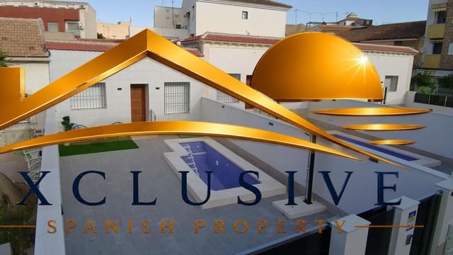 Chalet de 3 habitaciones en San Javier en venta con piscina - 270.000 € (Ref: 9937586)