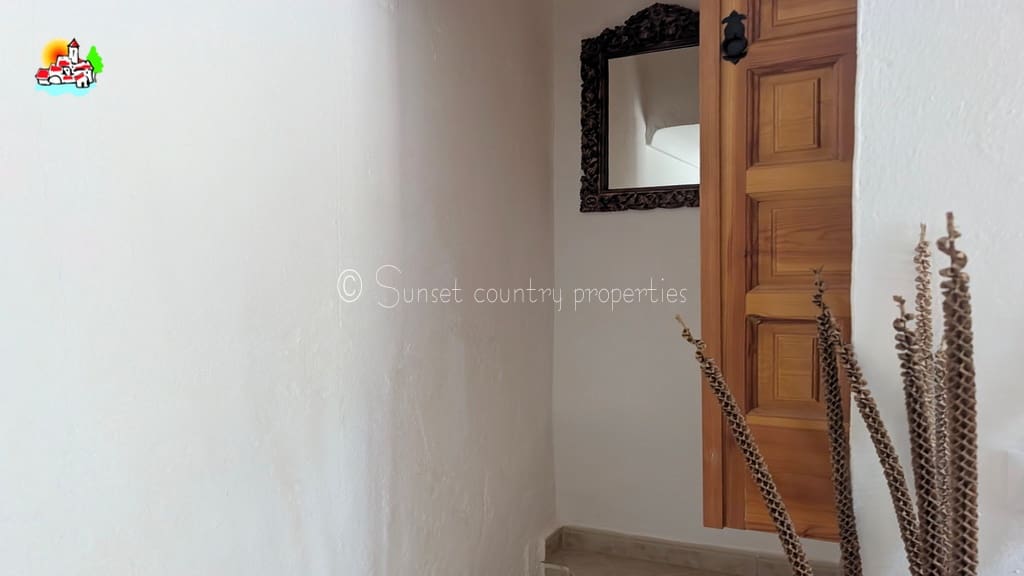 4 sypialnia Finka/Dom wiejski na sprzedaż w Iznajar z basenem garażem - 375 000 € (Ref: 10033314)