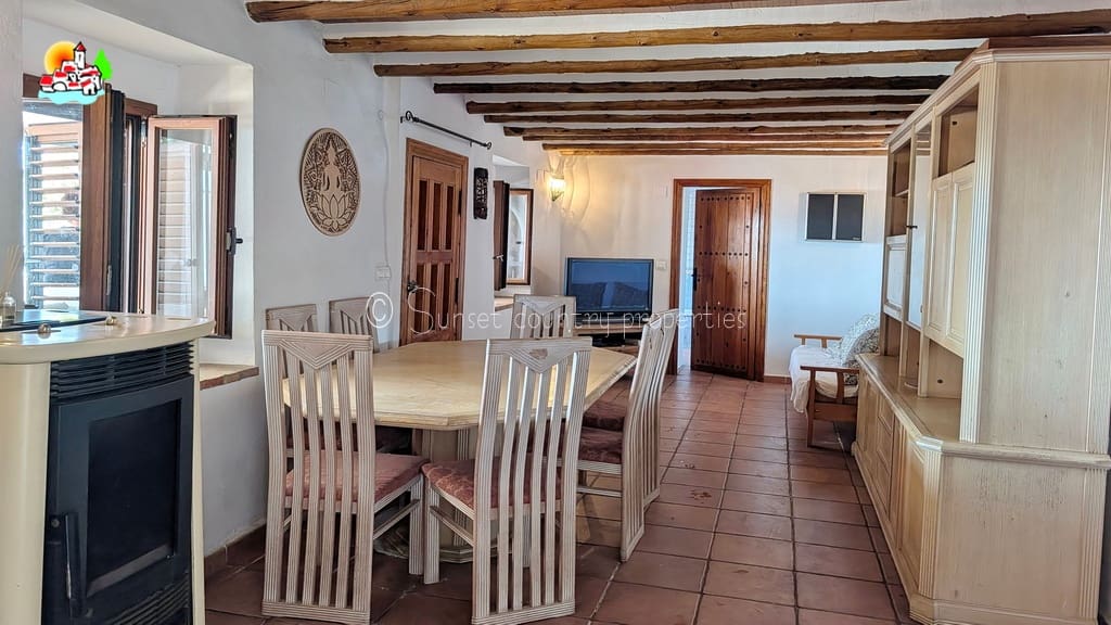 5 sypialnia Finka/Dom wiejski na sprzedaż w Iznajar z basenem garażem - 445 000 € (Ref: 10033339)