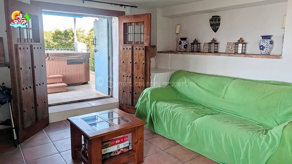5 sypialnia Finka/Dom wiejski na sprzedaż w Iznajar z basenem garażem - 445 000 € (Ref: 10033339)